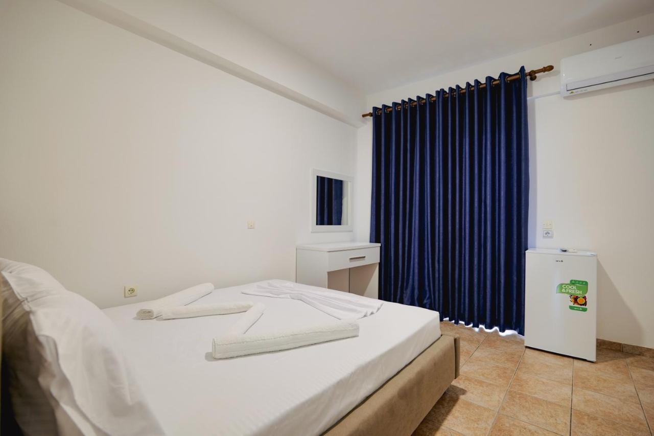 Mema Rooms Himare Exteriör bild