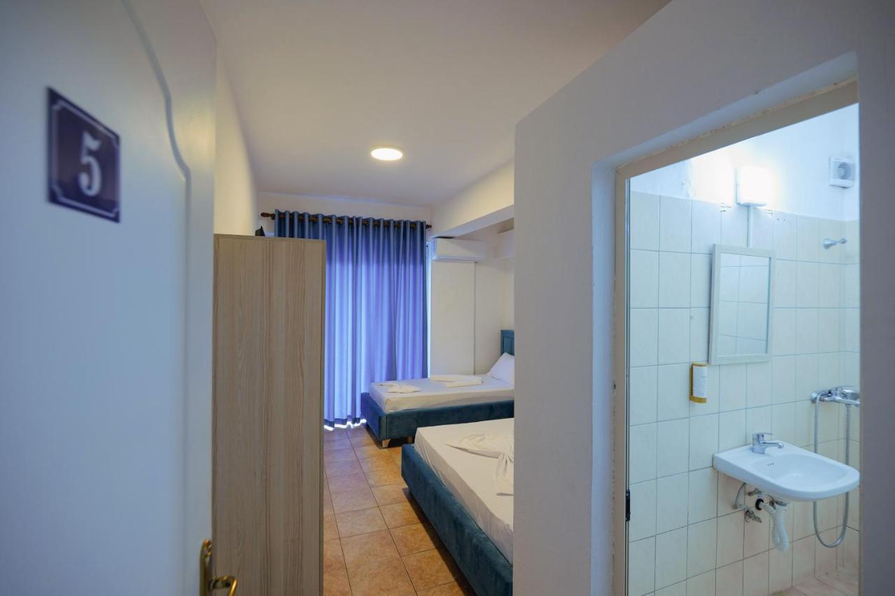 Mema Rooms Himare Exteriör bild