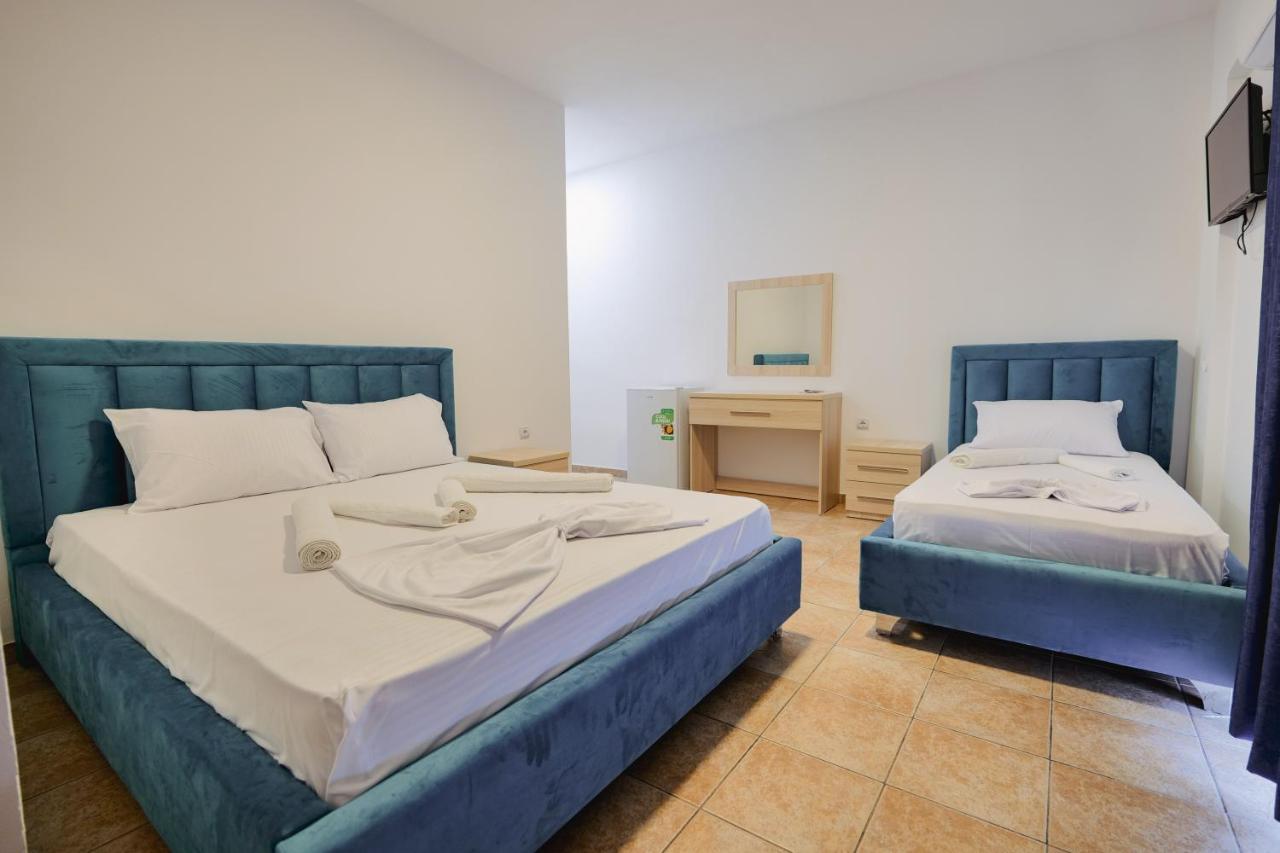 Mema Rooms Himare Exteriör bild