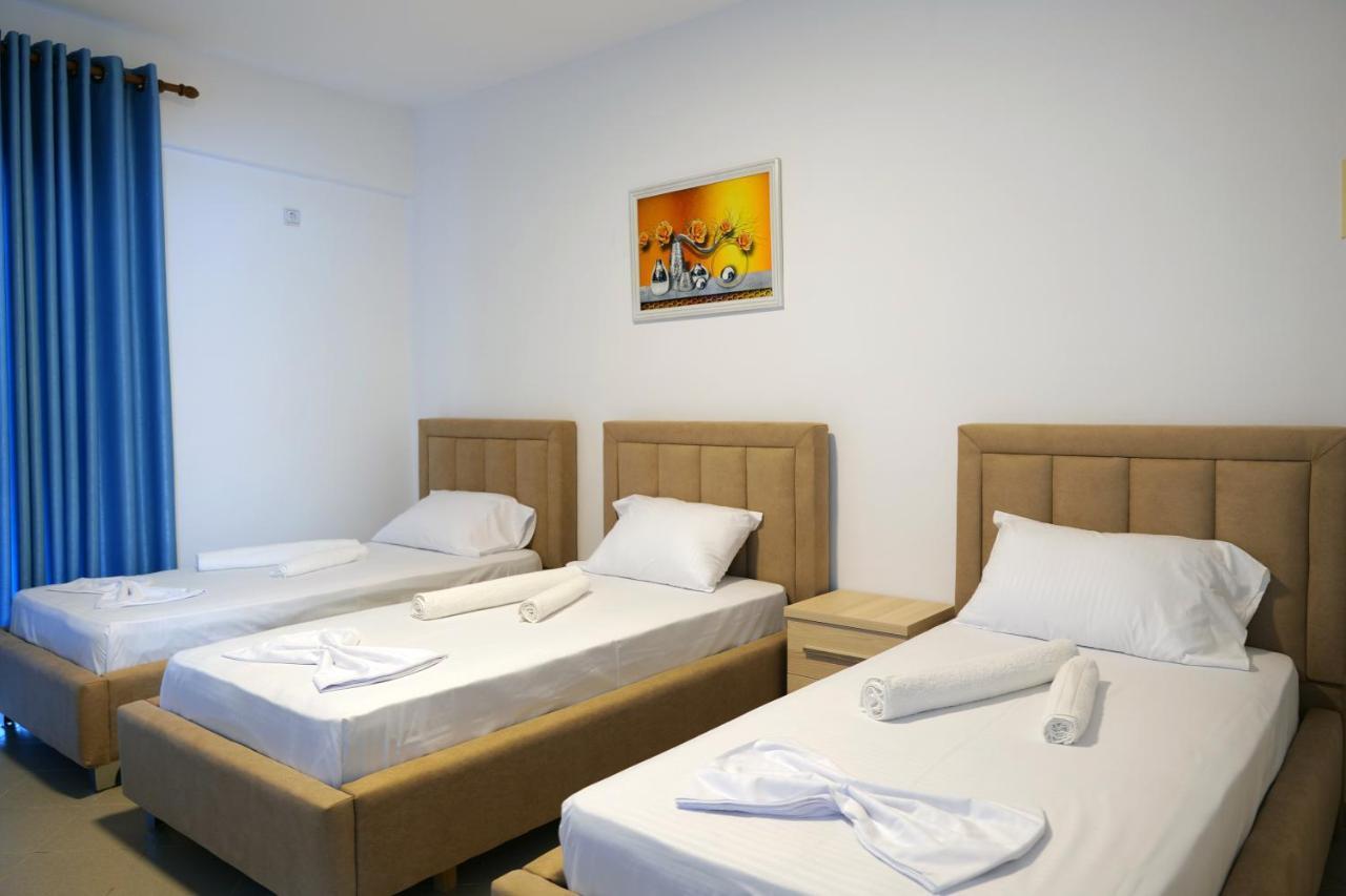 Mema Rooms Himare Exteriör bild
