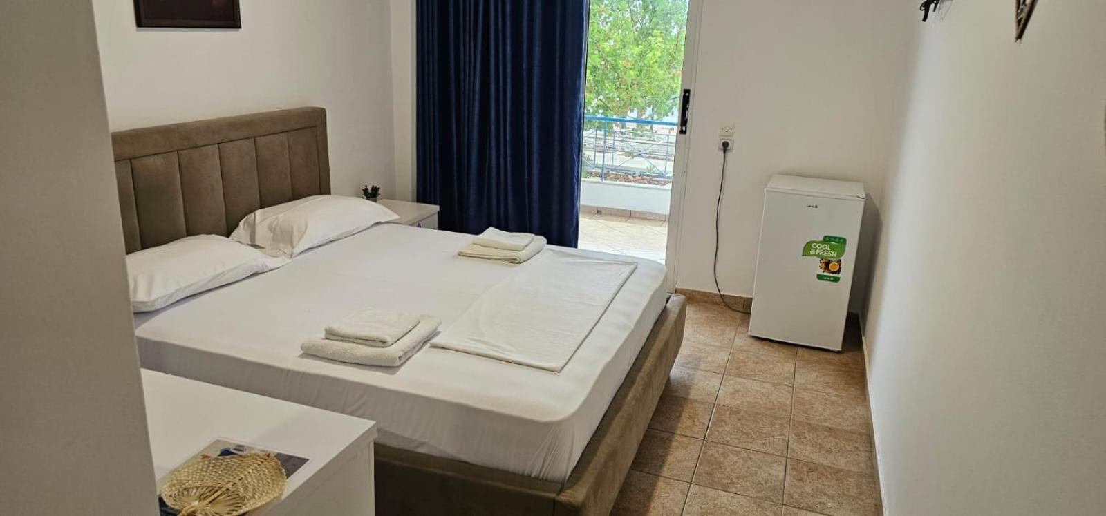 Mema Rooms Himare Exteriör bild